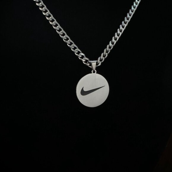 Nike Necklace - Nike Circle Pendant - Silver Plated - 5mm Cuban 22" Chain Easter - Picture 2 of 3